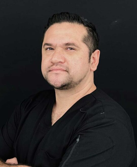 Dr. Esteban J. Torres Guevara